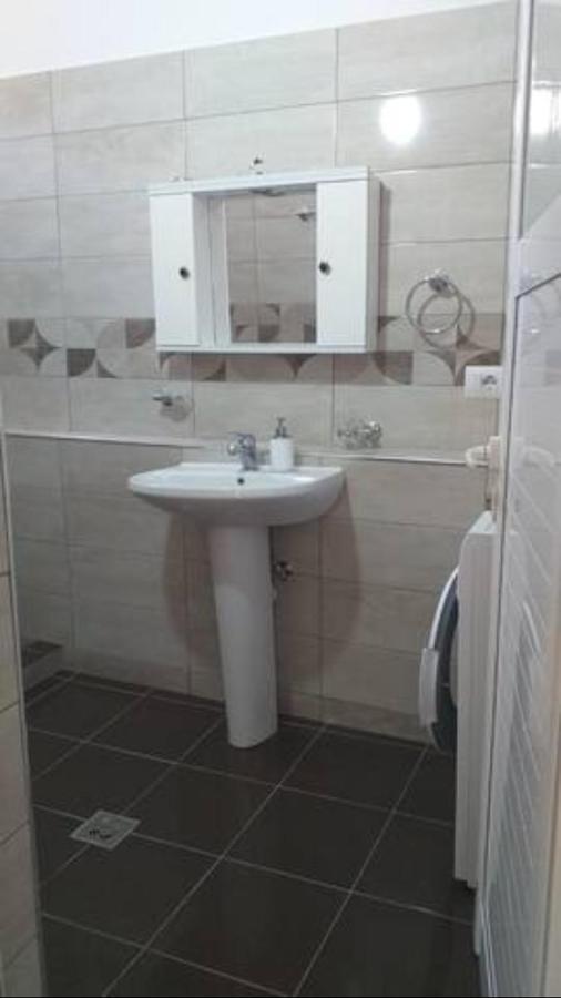 Vasili Sunstay Apartments Sarandë Exterior foto