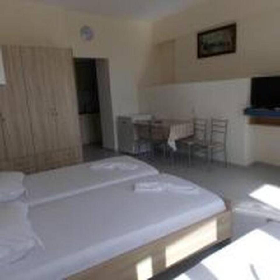 Vasili Sunstay Apartments Sarandë Exterior foto